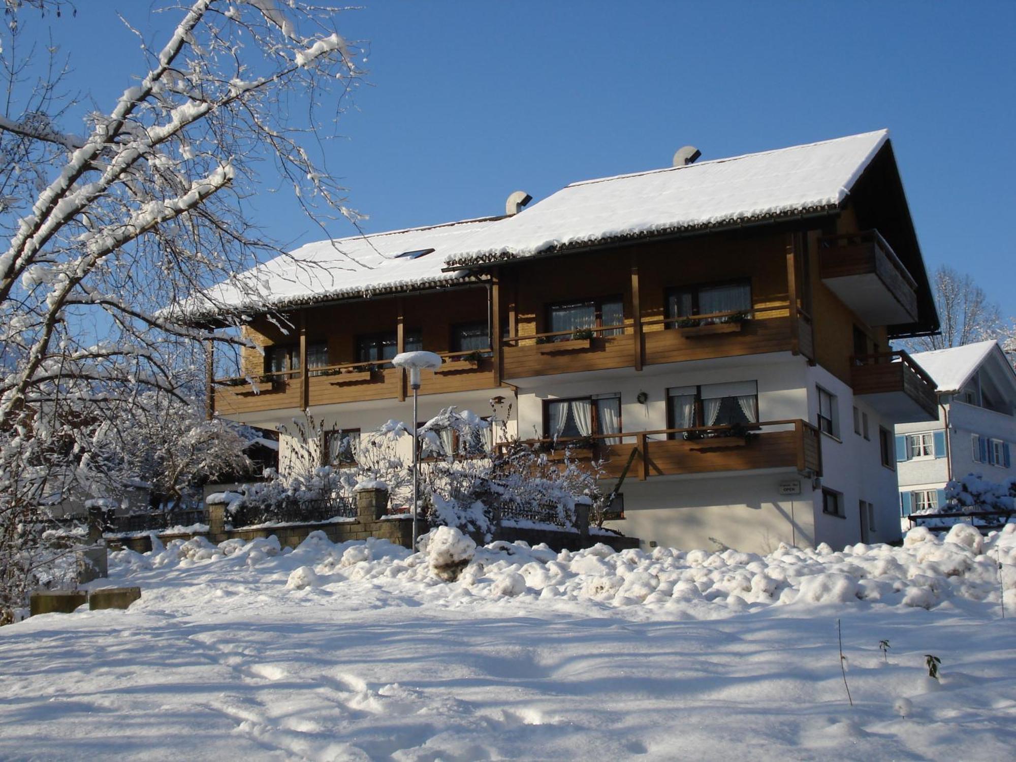 Gaestehaus-Pension Barbara Andelsbuch Eksteriør billede